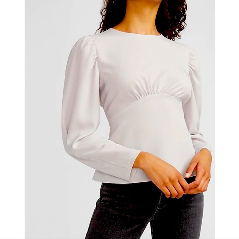 Seamed Puff Sleeve Top